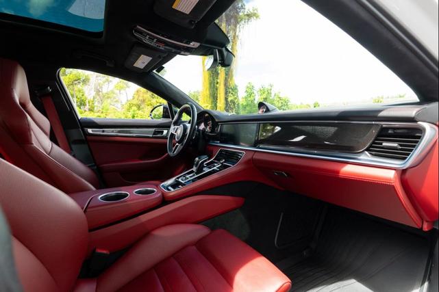 Photo of 2020 Carrara White Metallic Porsche Panamera