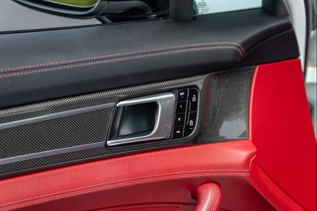 Photo of 2020 Carrara White Metallic Porsche Panamera