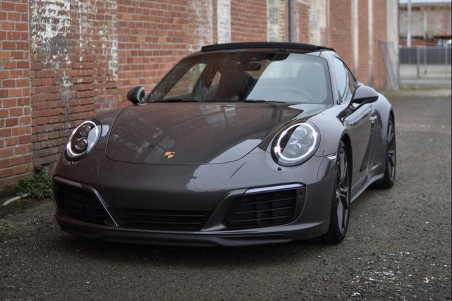 Photo of 2017 Agate Grey Metallic Porsche 911
