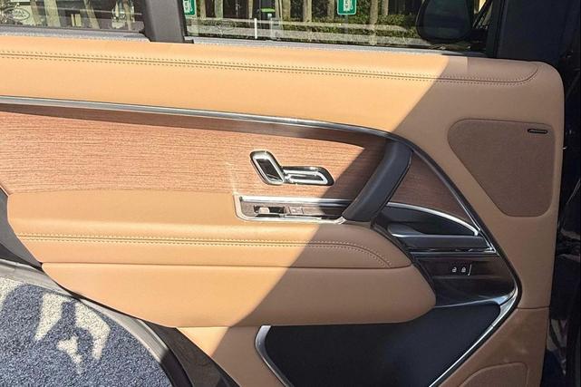 Photo of 2023 Navy Blue Land Rover Range Rover