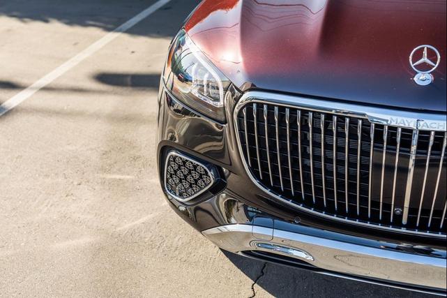 Photo of 2024 Rubelite Red Metallic/Obsidian Black Metallic Mercedes-Benz Maybach GLS 600