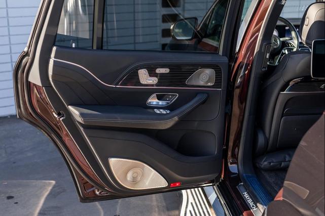 Photo of 2024 Rubelite Red Metallic/Obsidian Black Metallic Mercedes-Benz Maybach GLS 600