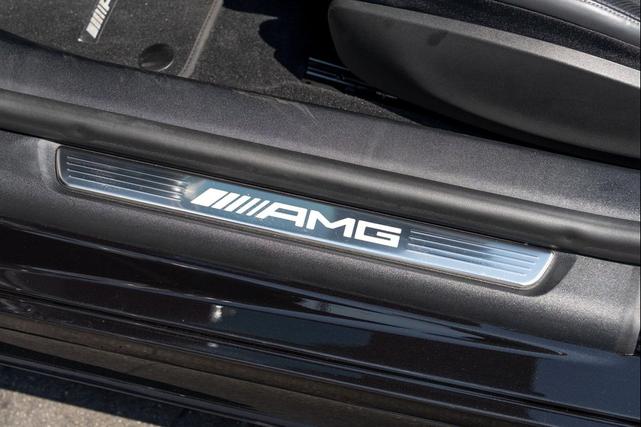 Photo of 2022 Obsidian Black Metallic Mercedes-Benz AMG SL 63