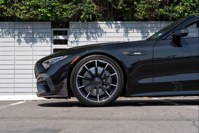 Photo of 2022 Obsidian Black Metallic Mercedes-Benz AMG SL 63