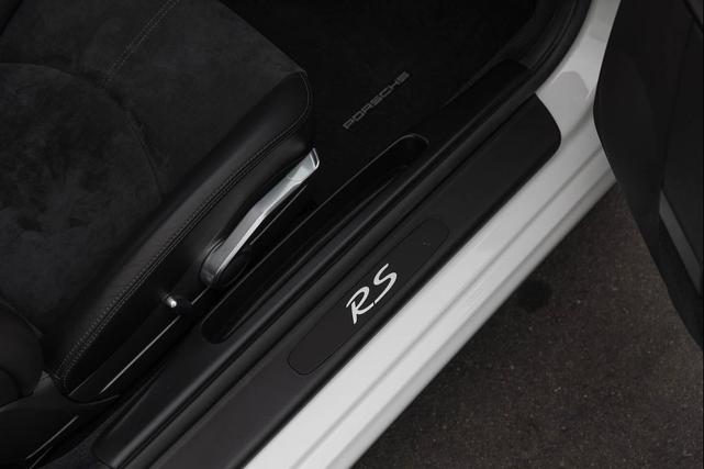 Photo of 2007 Carrera White Porsche 911
