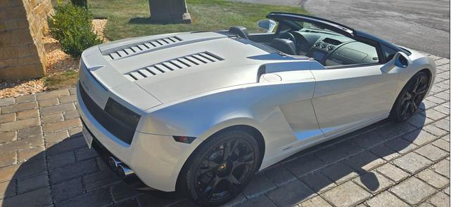 Photo of 2011 Bianco Monocerous Solid Color (White) Lamborghini Gallardo
