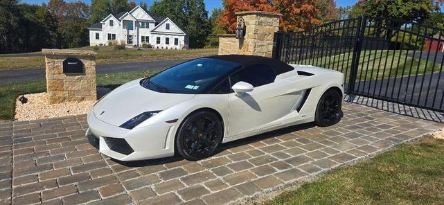 Photo of 2011 Bianco Monocerous Solid Color (White) Lamborghini Gallardo