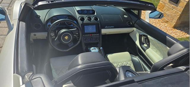 Photo of 2011 Bianco Monocerous Solid Color (White) Lamborghini Gallardo