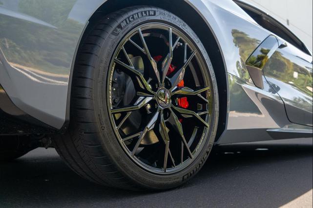 Photo of 2025 Sea Wolf Gray Tricoat Chevrolet Corvette