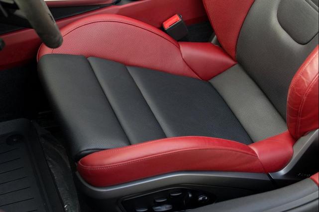 Photo of 2021 Black Porsche 911