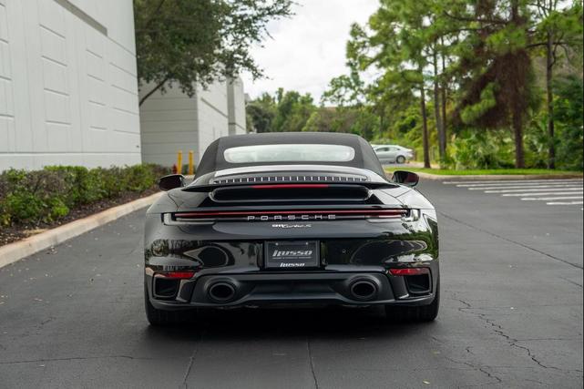 Photo of 2021 Black Porsche 911