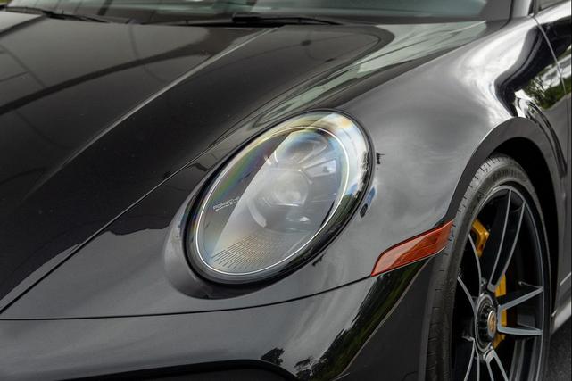 Photo of 2021 Black Porsche 911