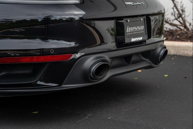 Photo of 2021 Black Porsche 911