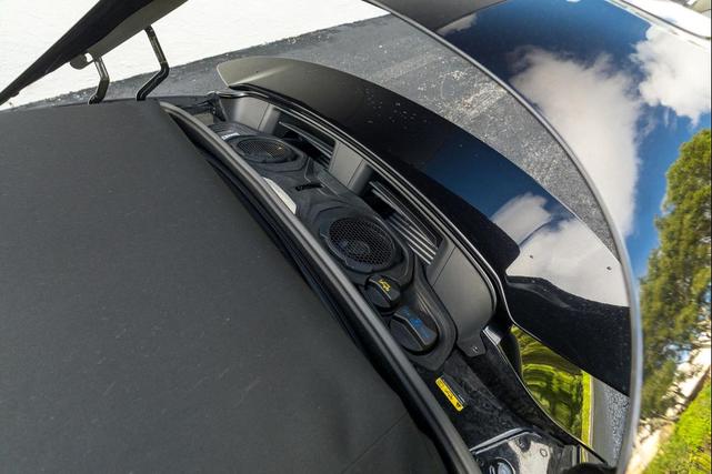 Photo of 2021 Black Porsche 911