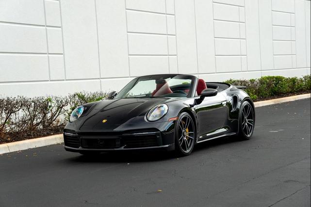 Photo of 2021 Black Porsche 911