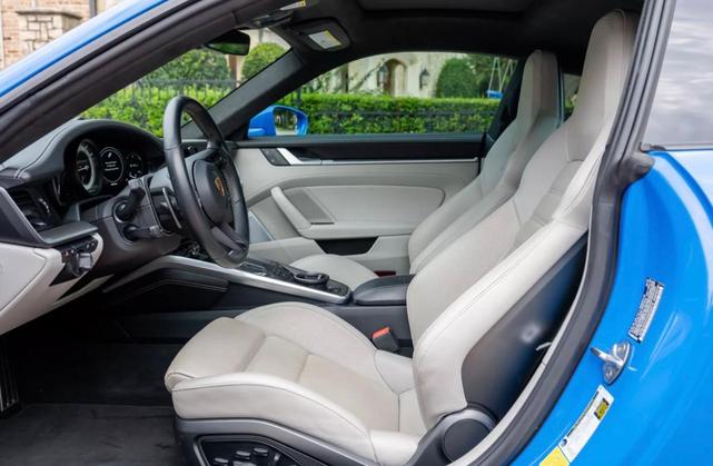 Photo of 2022 Blue Porsche 911