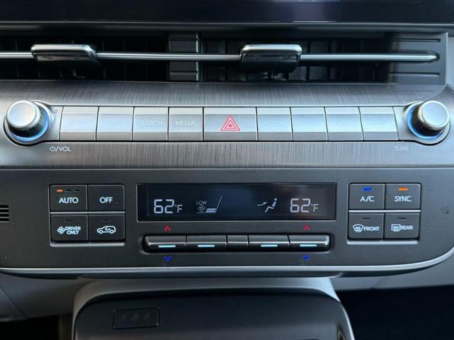 Photo of 2024 Cyber Gray Metallic Hyundai KONA EV