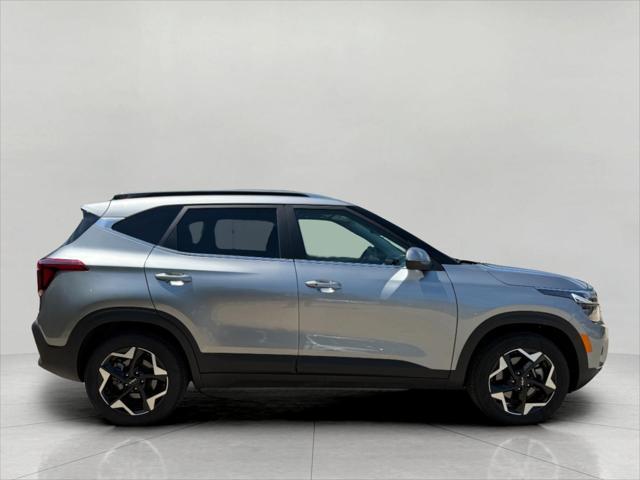Photo of 2024 Steel Gray Kia Seltos