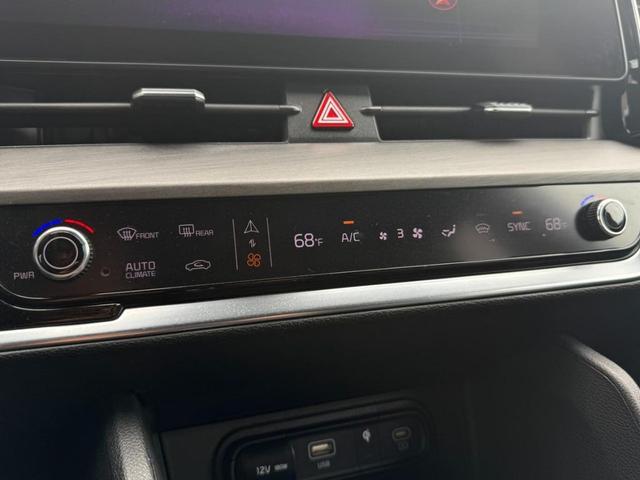 Photo of 2024 Gravity Gray Kia Sportage