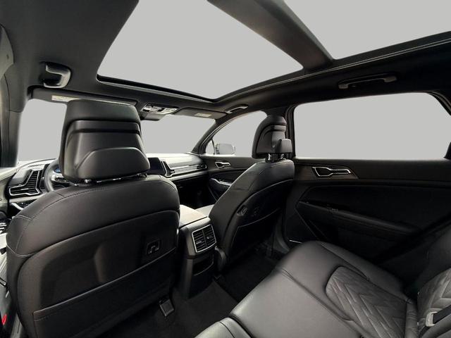 Photo of 2024 Gravity Gray Kia Sportage