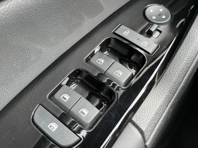 Photo of 2024 Gravity Gray Kia Sportage
