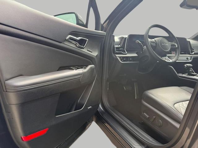Photo of 2024 Gravity Gray Kia Sportage