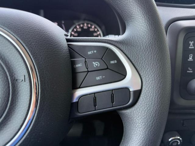 Photo of 2018 Hypergreen Clearcoat Jeep Renegade