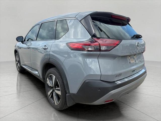 Photo of 2021 Boulder Gray Pearl Nissan Rogue