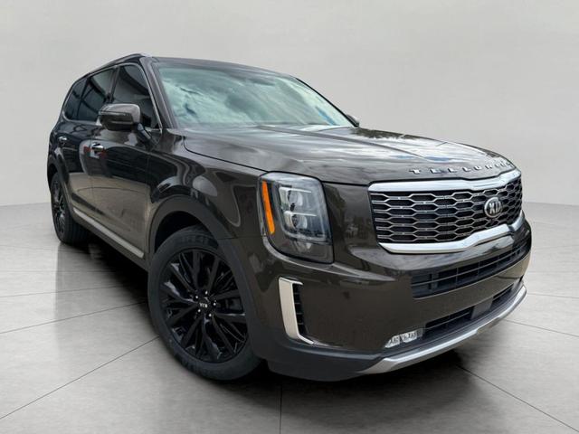 Photo of 2021 Dark Moss Kia Telluride