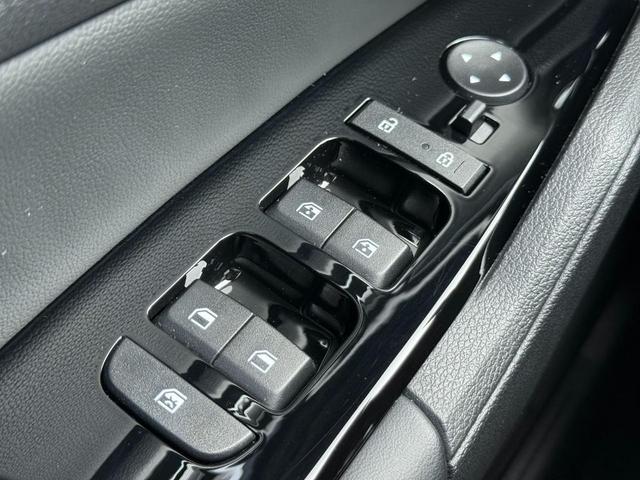 Photo of 2024 Wolf Gray Kia Sportage