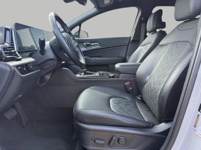 Photo of 2024 Wolf Gray Kia Sportage