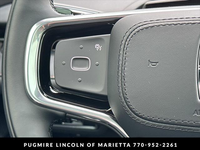 Photo of 2025 Silver Radiance Metallic Clearcoat Lincoln Nautilus