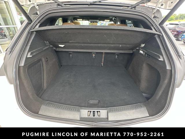 Photo of 2022 Pristine White Metallic Tri-Coat Lincoln Corsair