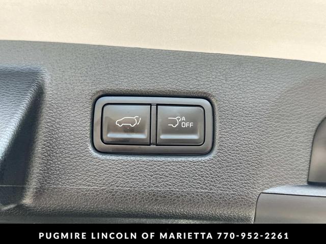 Photo of 2024 GLACIAL WHITE PEARL WHIT Kia Telluride
