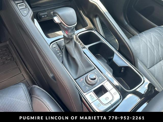 Photo of 2024 GLACIAL WHITE PEARL WHIT Kia Telluride