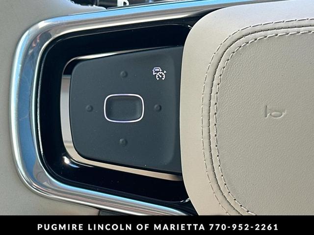 Photo of 2025 Infinite Black Metallic Clearcoat Lincoln Nautilus