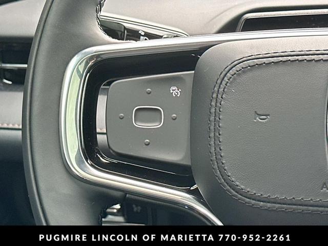 Photo of 2025 White Platinum Metallic Tri-Coat Lincoln Nautilus