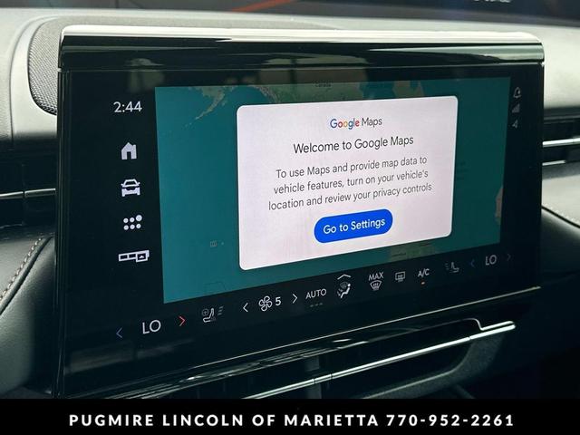 Photo of 2025 White Platinum Metallic Tri-Coat Lincoln Nautilus