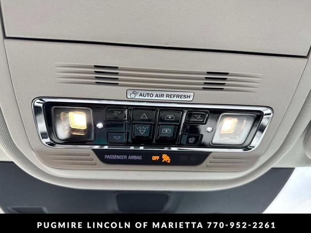 Photo of 2025 Pristine White Metallic Tri-Coat Lincoln Aviator