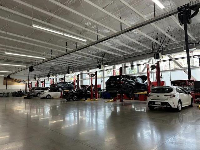 Photo of 2024 Bronze Oxide Toyota Tacoma Hybrid