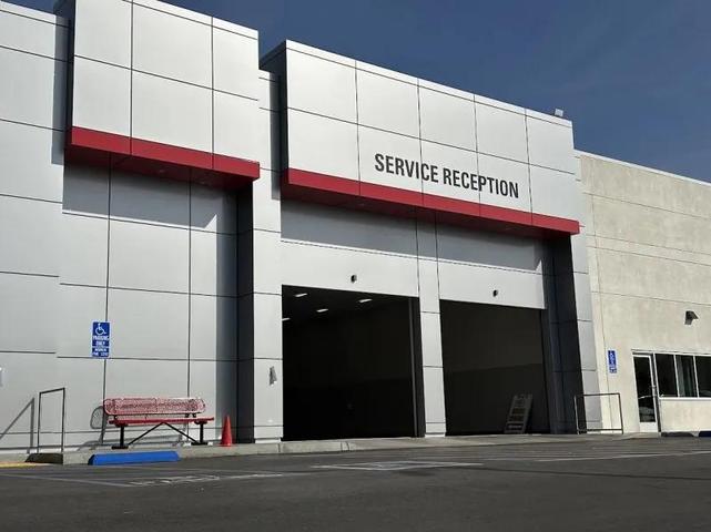 Photo of 2023 Ice Cap Toyota Tundra