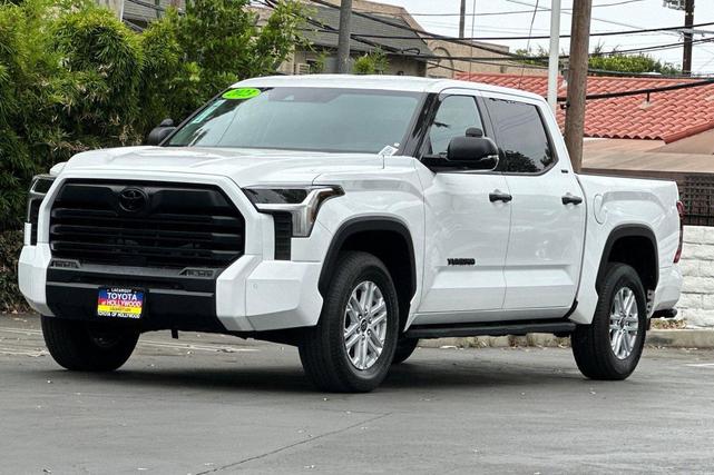Photo of 2023 Ice Cap Toyota Tundra