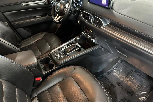 Photo of 2022 Jet Black Mica Mazda CX-5