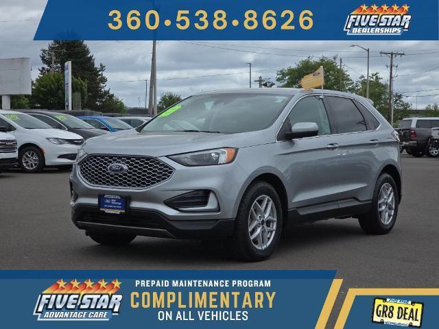 Photo of 2023 ICONIC SILVER Ford Edge
