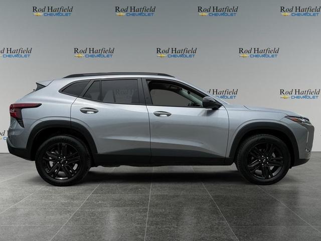 Photo of 2025 Sterling Gray Metallic Chevrolet Trax