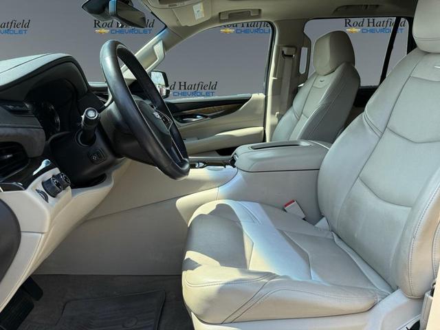 Photo of 2019 Crystal White Tricoat Cadillac Escalade