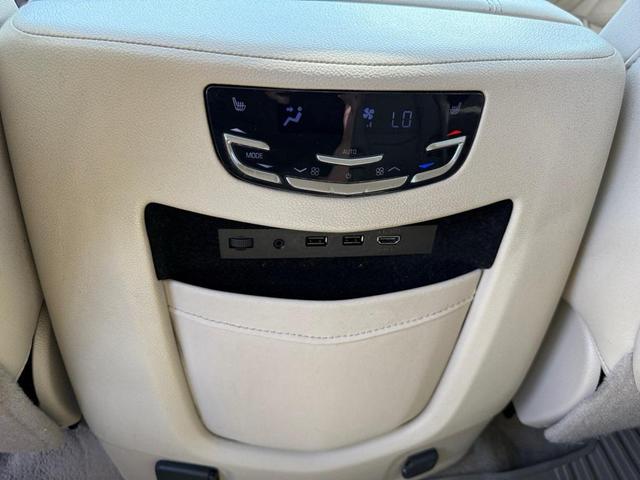 Photo of 2019 Crystal White Tricoat Cadillac Escalade