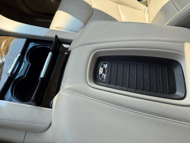 Photo of 2019 Crystal White Tricoat Cadillac Escalade