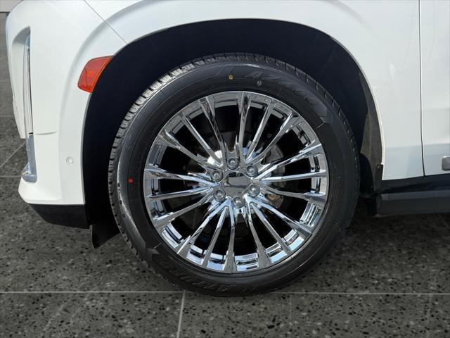 Photo of 2021 Crystal White Tricoat Cadillac Escalade