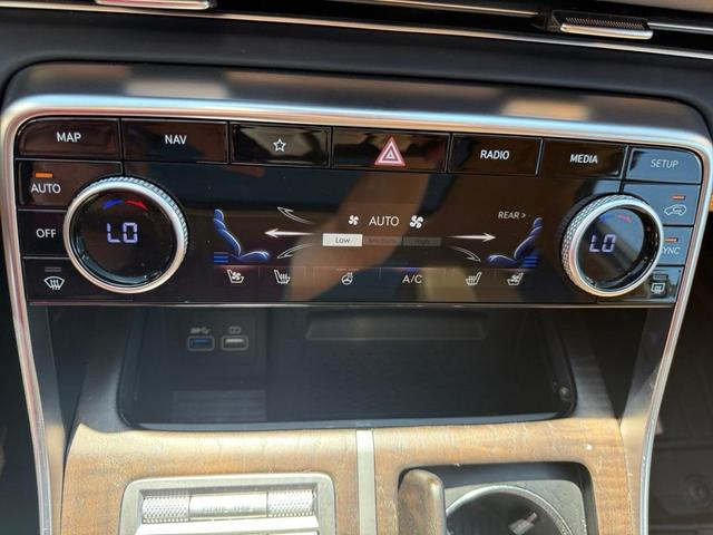 Photo of 2022 Savile Silver Genesis GV80